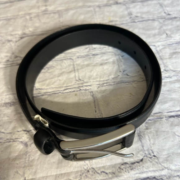 Banana Republic Accessories - BANANA REPUBLIC USA MADE GENUINE BLACK LEATHER SILVER TONE BUCKLE WOMENS SIZE S